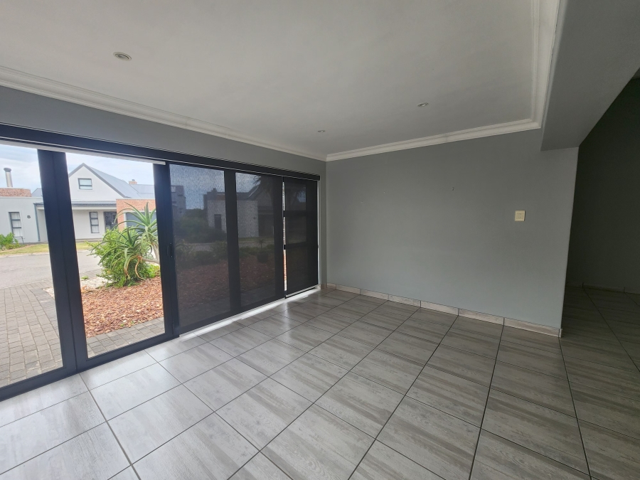3 Bedroom Property for Sale in Hartenbos Central Western Cape